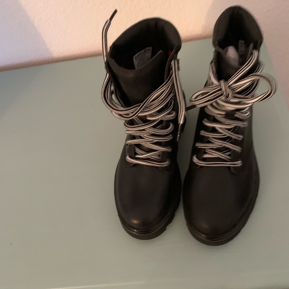 SOREL NWOT WOMEN'S LENNOx LACE STKD BOOT WOMENS SIZE 5 - Picture 5 of 16